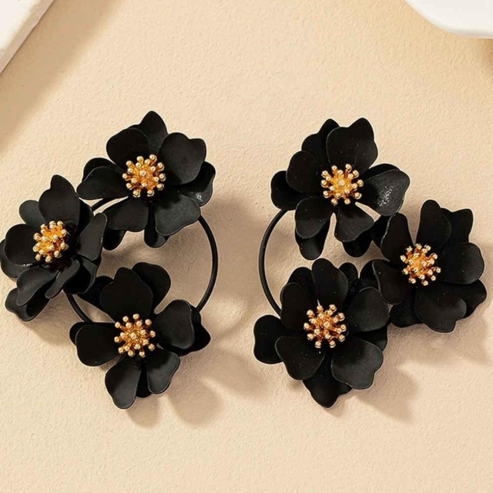 🆕 Elegant Boho Black Cluster Floral Gold Statement Earrings